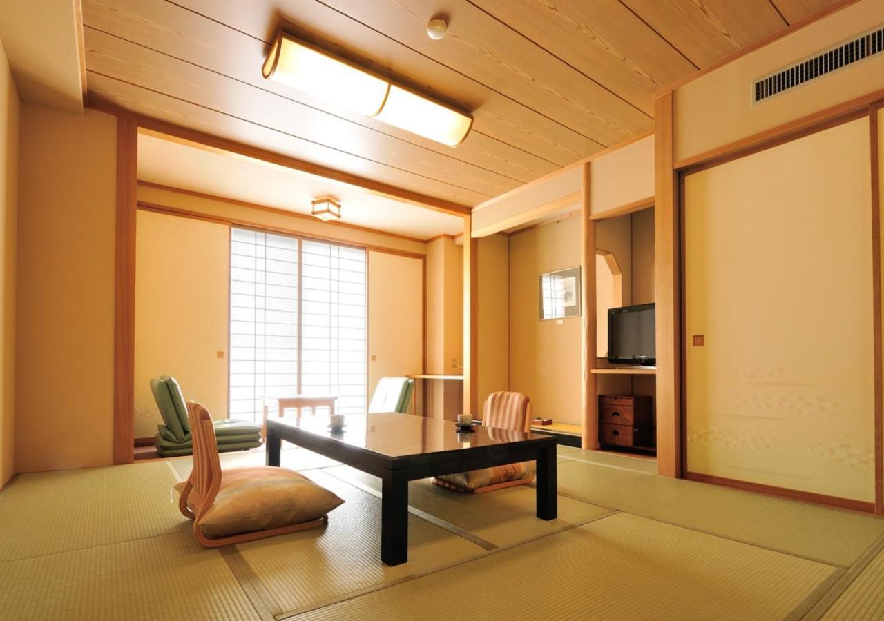 Uematsuya Hotel Ueda Eksteriør billede